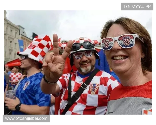 未来世界杯用球的发展方向：智能化与个性化的结合
